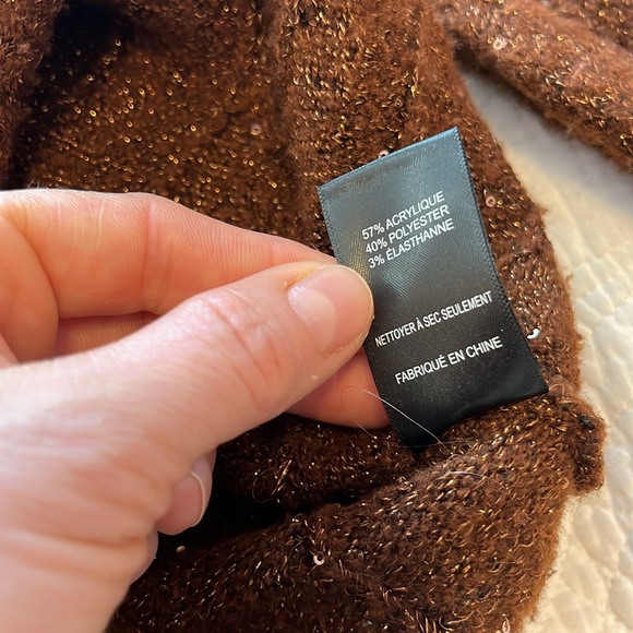 ASTR The Label Surplice Sequin Wrap Long Sleeve Knit Sweater in Copper Size XS - Picture 11 of 11